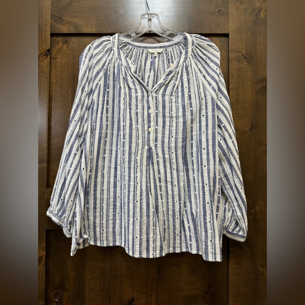 EUC-Lucky Brand Eyelet Top-1X